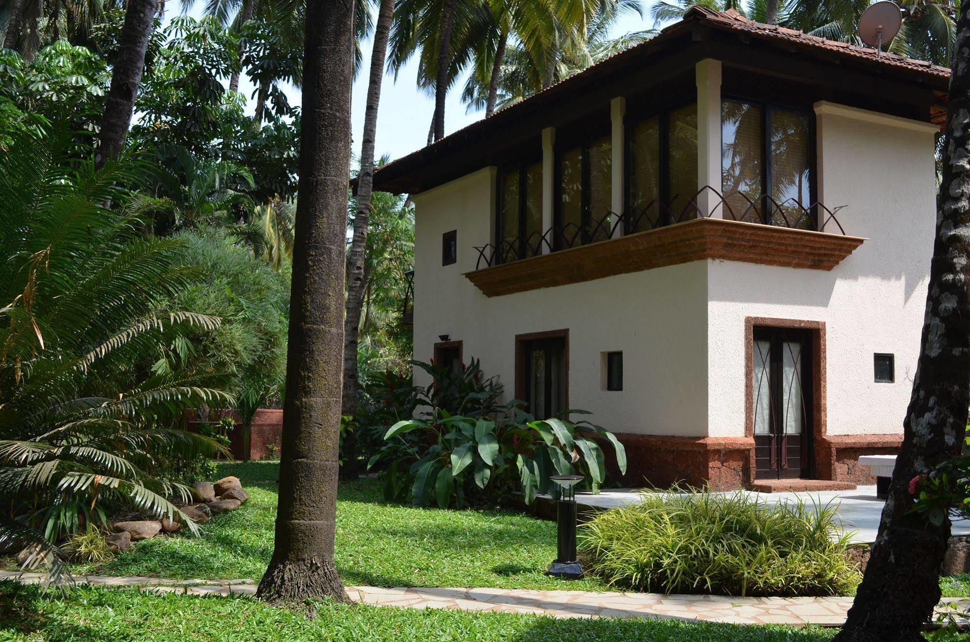 Coconut Creek Resort - Dabolim Airport Mormugao Bagian luar foto